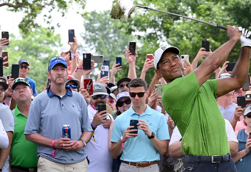 Golf fan who went viral for holding beer while watching Tiger Woods now has official merchandise
