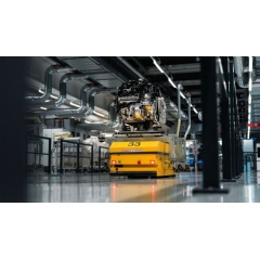 Porsche introduces MHP FleetExecuter at the Zuffenhausen plant